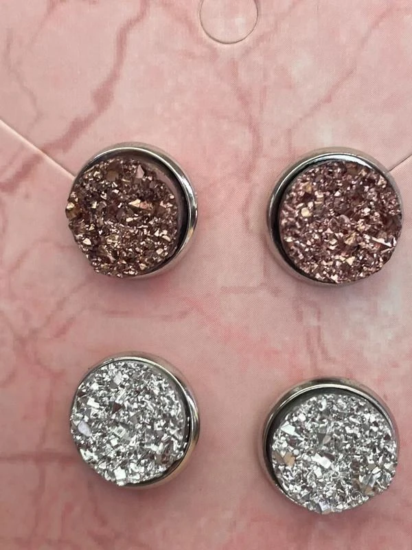 Lot de 2 paires de boucles d’oreilles style druzy argenté et rose